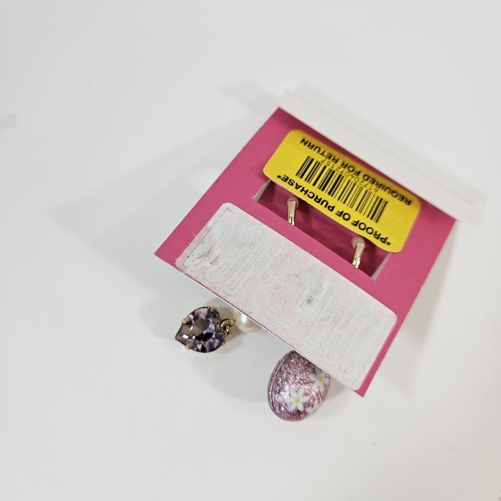 Betsey Johnsom vintage earrings - Picture 4 of 4